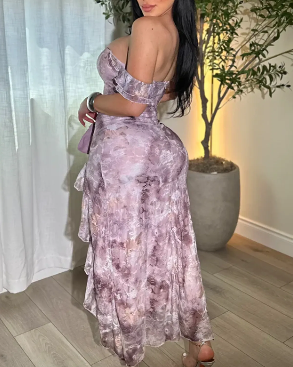 Gentle And Sexy Slim Fit Bevel Lace Long Dress